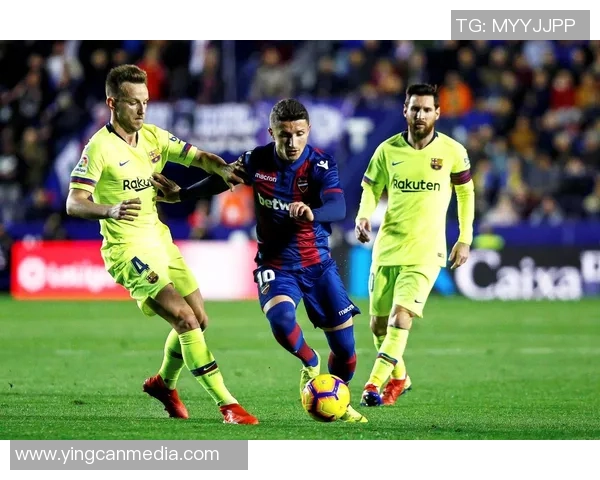 足球明星莱万特的辉煌历程与未来展望解析